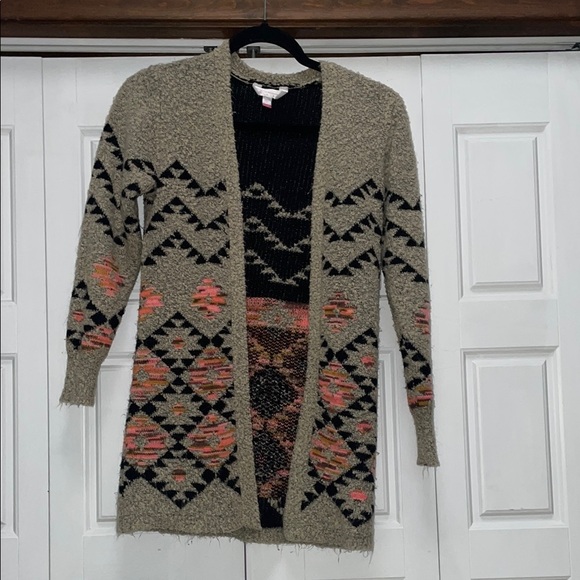 No Boundaries Cream and Black Cardigan Sweater - Picture 1 of 6